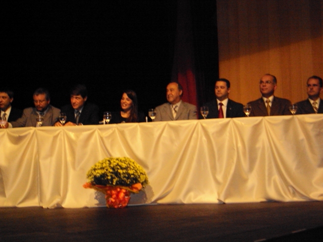 Foto: Edmar/Mesa Principal: Drs. Artur Barbeitas Gusmão, Ecyr Comitre, Alexandre Ribeiro, João Batista Byron, Renata Vilaça, Geraldo Batista Júnior, Rogério e José Luiz Pimentel Batista
