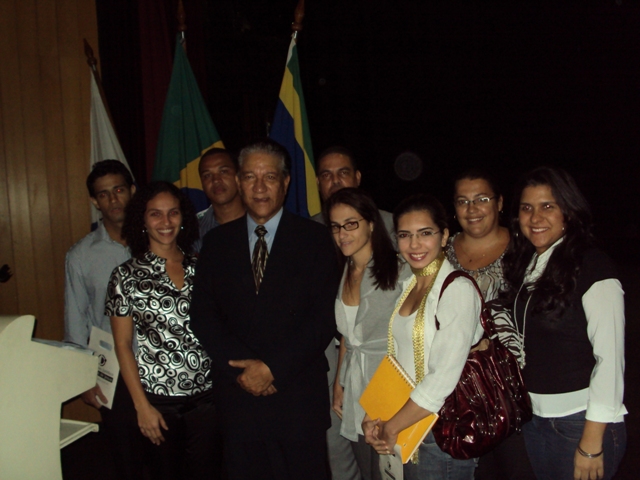Turma do 10º Período/2ª Turma FDC e Professor Damásio de Jesus