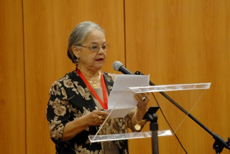 Foto: Anderson: Dra. Angela Peixoto fazendo os agradecimentos