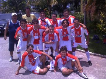 Jorge Joia Junior, Ronaldo Silva, Luiz Rangel, Marcelo Barreto, Humberto Nobre,Thiago Carvalho, Victor Glória, Willians Almeida, Luis André, Marcio Codeço, Ricardo Gerônimo e o mascote do time, Pedro.