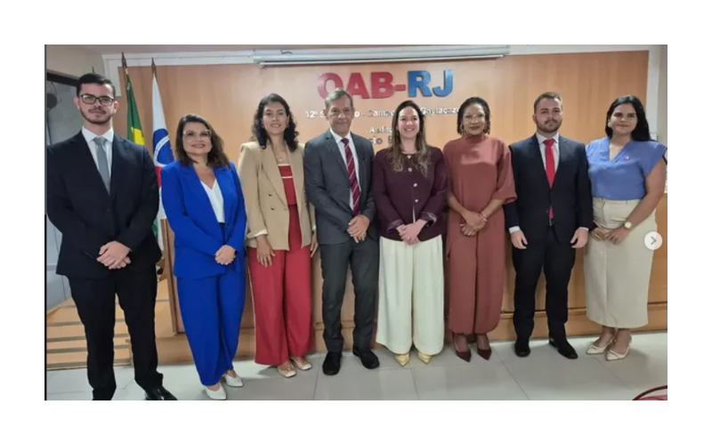 OAB Campos realiza ato de desagravo público em defesa das prerrogativas da advogada Miriam Gomes Rodrigues